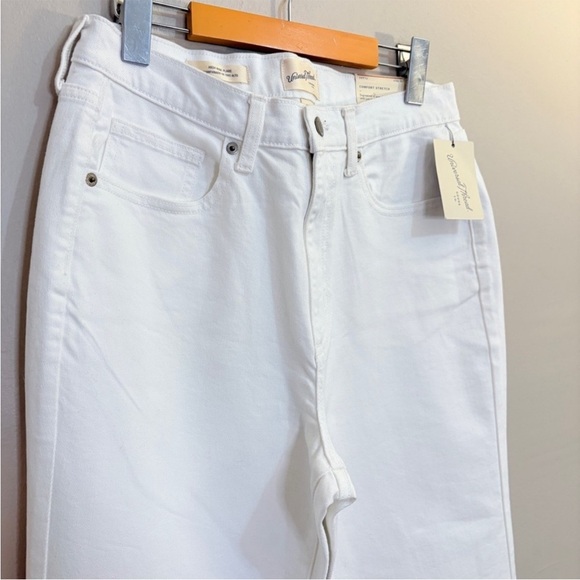 Universal Threads White High Rise Flare Jeans NWT Sz10 - Picture 6 of 16